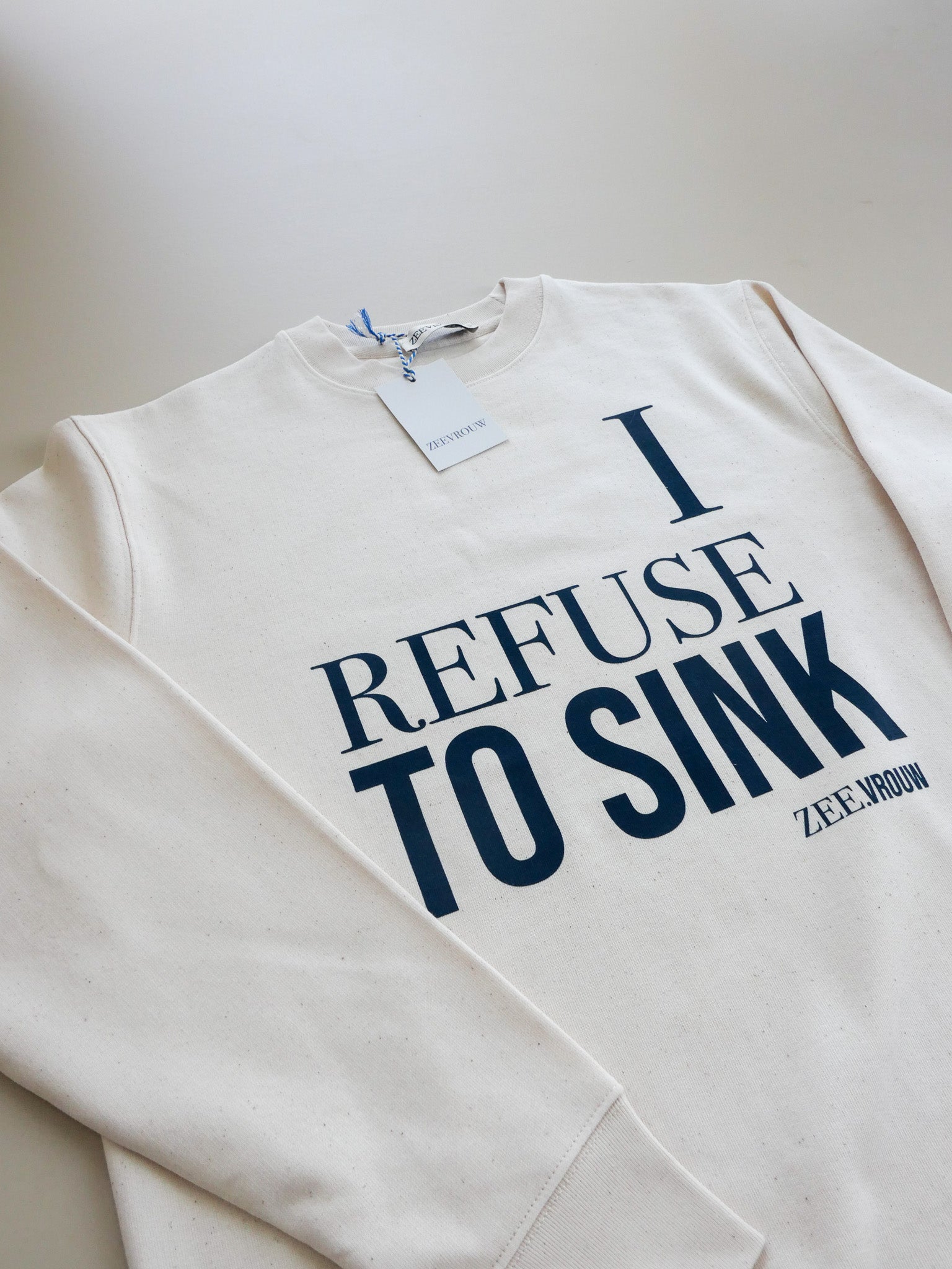 I REFUSE TO SINK SWEATER - ZEEVROUW